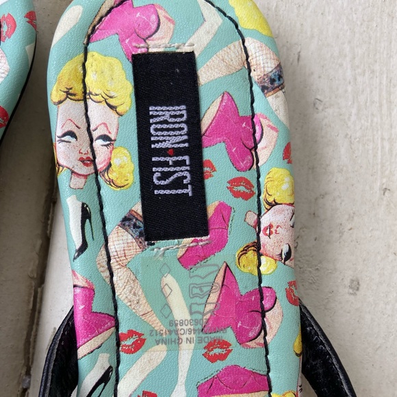5 NEW Iron Fist Doll Sandals - Picture 2 of 5